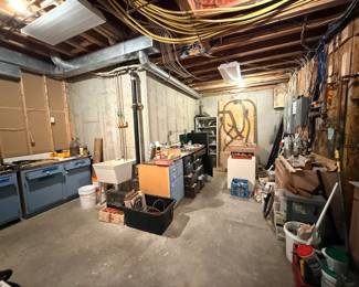 Tool Room - Drawers packed with Hardware&Tools