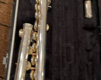 Silver-Plated Student Flute with Hard Carrying Case