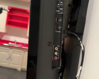 Toshiba Regza LCD HDTV - 40”