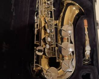 Yamaha Alto Saxophone YAS-23 with Hard Case