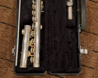Silver-Plated Student Flute with Hard Carrying Case