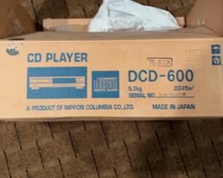 Vintage DCD-600 Compact Disc Player with Super Linear Converter