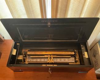 Authentic Swiss/German music box