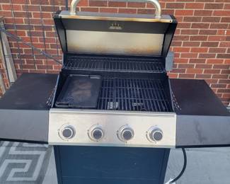 Expert Grill propane BBQ grill with cover. Propane not included.