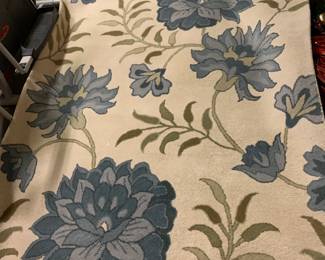 #60 Machine made rug Cream and teal floral pattern 5x7 ft $60.00