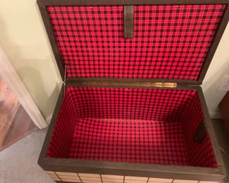 #7 Naugahyde brown and tan trunk flannel plaid lined 30x18x17 $30.00