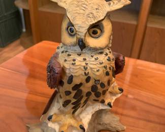 #87 made in Italy owl 9 inch cermic statue $30.00