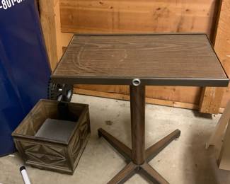 #44 Vintage TV stand 18x12x25" $20.00