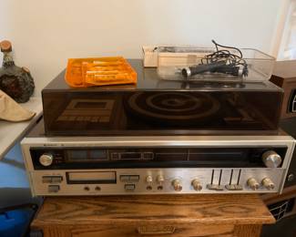 #18 Pair of 8" Gateway speakers $20.00