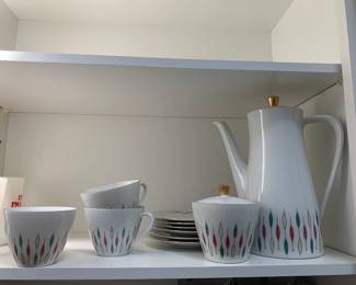 #110 Feltmore Weiden Bavarian China - Mixed Set - 3 cups, sugar and teapot $30.00