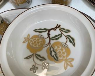 #110 Feltmore Weiden Bavarian China - Mixed Set - 3 cups, sugar and teapot $30.00