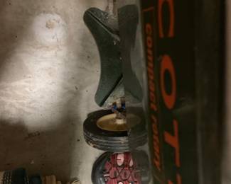 #55 Metal Spreader Scotts $20.00