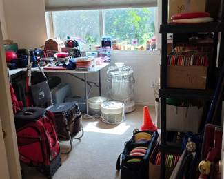 camping and disc golf room