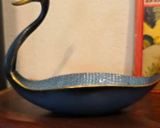 enamel swan from Norway