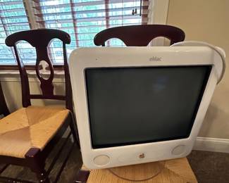 Vintage Apple computer 