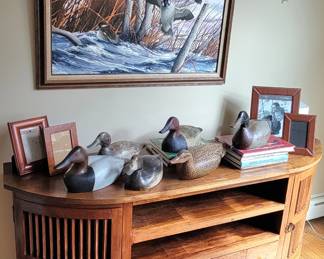 More gorgeous wooden duck decoys, not to mention that beautiful credenza and duck art!
