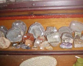 Geodes, Rocks, Minerals.