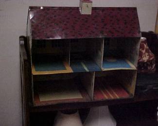 Vintage Marx Tin Dollhouse.