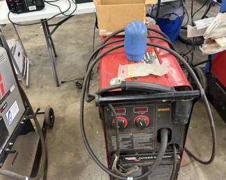 Lincoln Power Mig 255C with included Tank