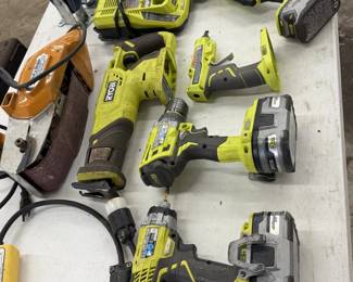 Tons of cordless tools!  This is not all of them