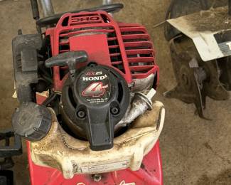 Mantis 4-stroke Rototiller