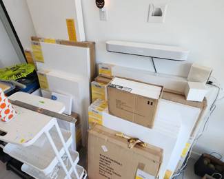 so many art supplies!!