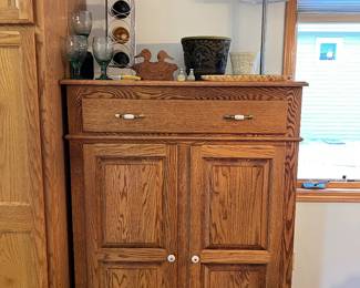 OAK CABINET