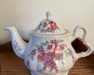 VINTAGE TEAPOT