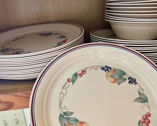 CORELLE ABUNDANCE