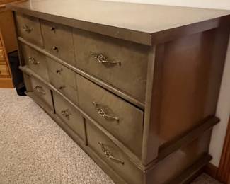 VINTAGE DRESSER