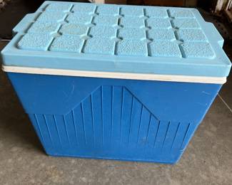 VINTAGE COOLER