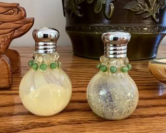 VINTAGE HAND BLOWN GLASS SALT & PEPPER SHAKERS