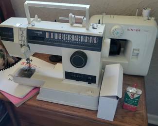 Singer Sewing Machine