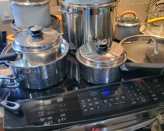 Queen Cook Ware