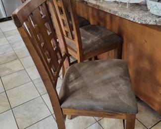 4 bar stools