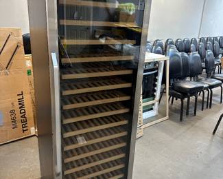 001 Large Wine Cooler