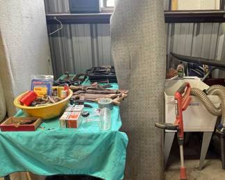 TOOLS, WEED EATER, RUG