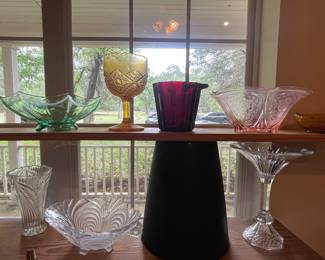 DEPRESSION GLASS 