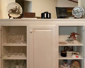 GLASSWARE, POKER CHIPS