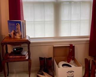 ACCENT TABLE, COWBOY BOOTS & HAT