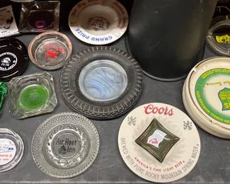 VINTAGE COORS, GRAND PRIZE, & OTHER ADVERTISING ASH TRAYS