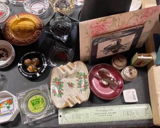 MORE VINTAGE ASH TRAYS! 