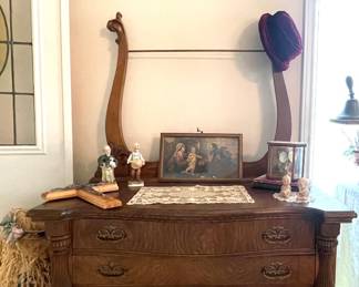 ANTIQUE VICTORIAN QUARTER SAWN OAK WASHSTAND