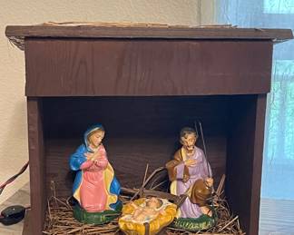 VINTAGE NATIVITY IN HANDMADE CRECHE 