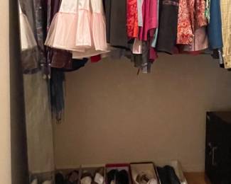 MEN’S & WOMEN’S CLOTHING AND SHOES