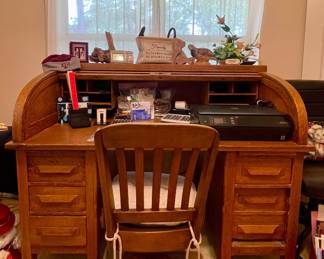 ANTIQUE OAK ROLL TOP DESK, VINTAGE WOOD OFFICE CHAIR