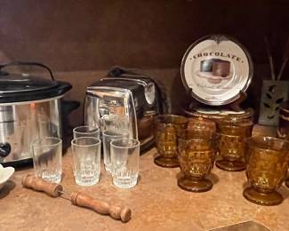 SMALL KITCHEN APPLIANCES