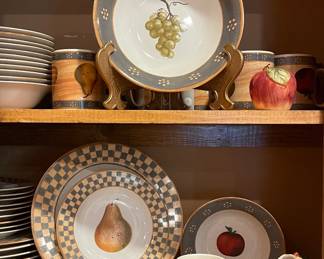 COUNTRY ORCHARD DISHWARE SET