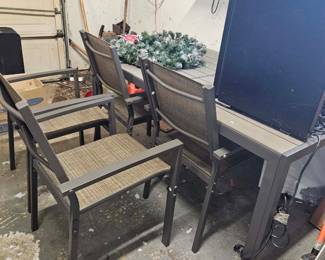 att. eScK8ey5DKp nGzVuhUtS3 aghSeE2YQyAon1EJvbA