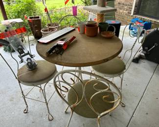 Outside Table and Chairs